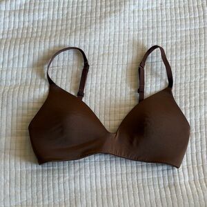 SKIM Wireless Form T-shirt Demi Bra